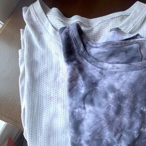 Set of 2 Lululemon Crescent T